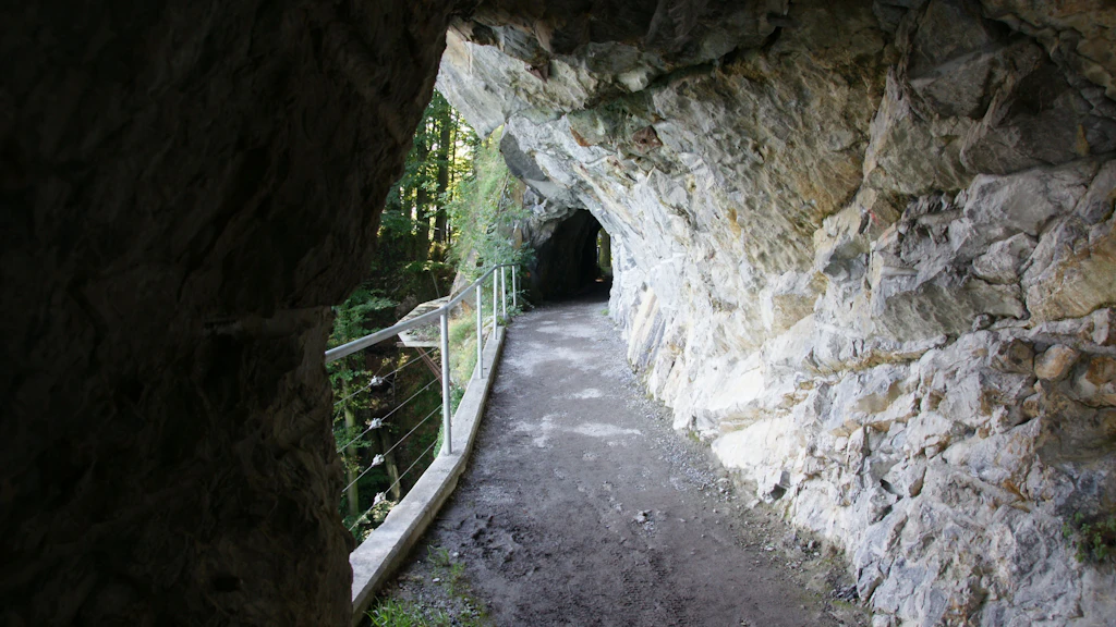 Ausgebrochene Halbgalerie