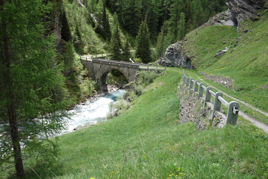 Avers Cresta Croet