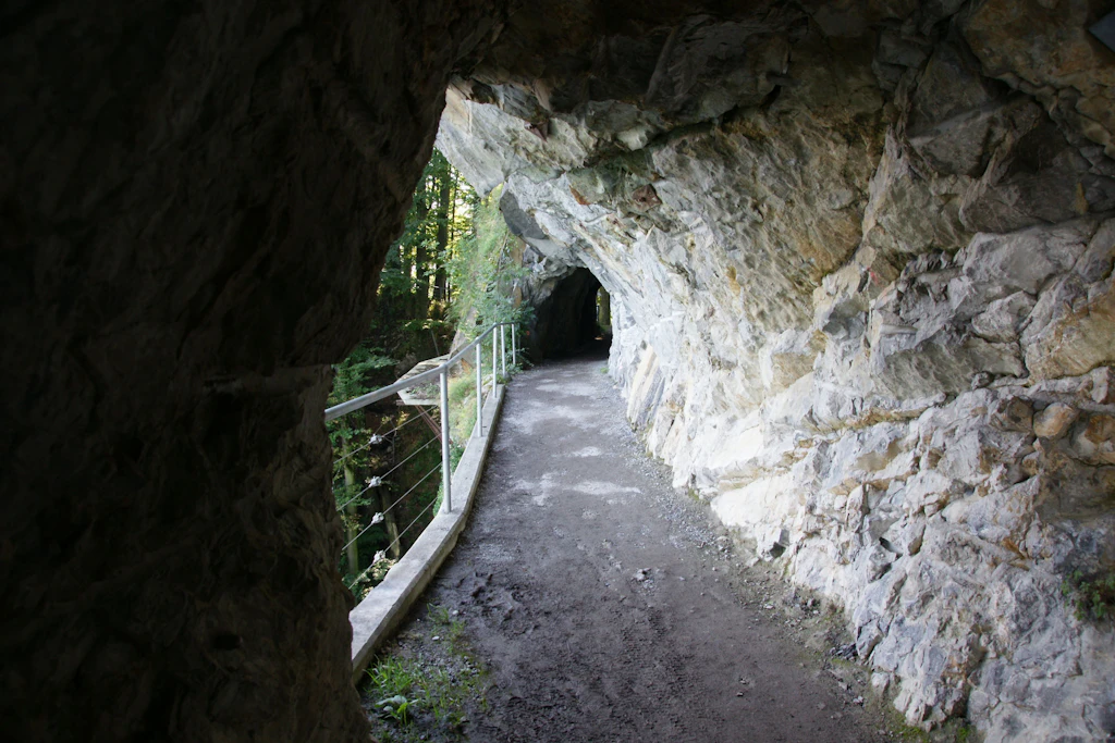 Ausgebrochene Halbgalerie